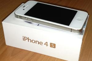 Смартфон Apple IPhone 4S 8Гб белый Район Советский